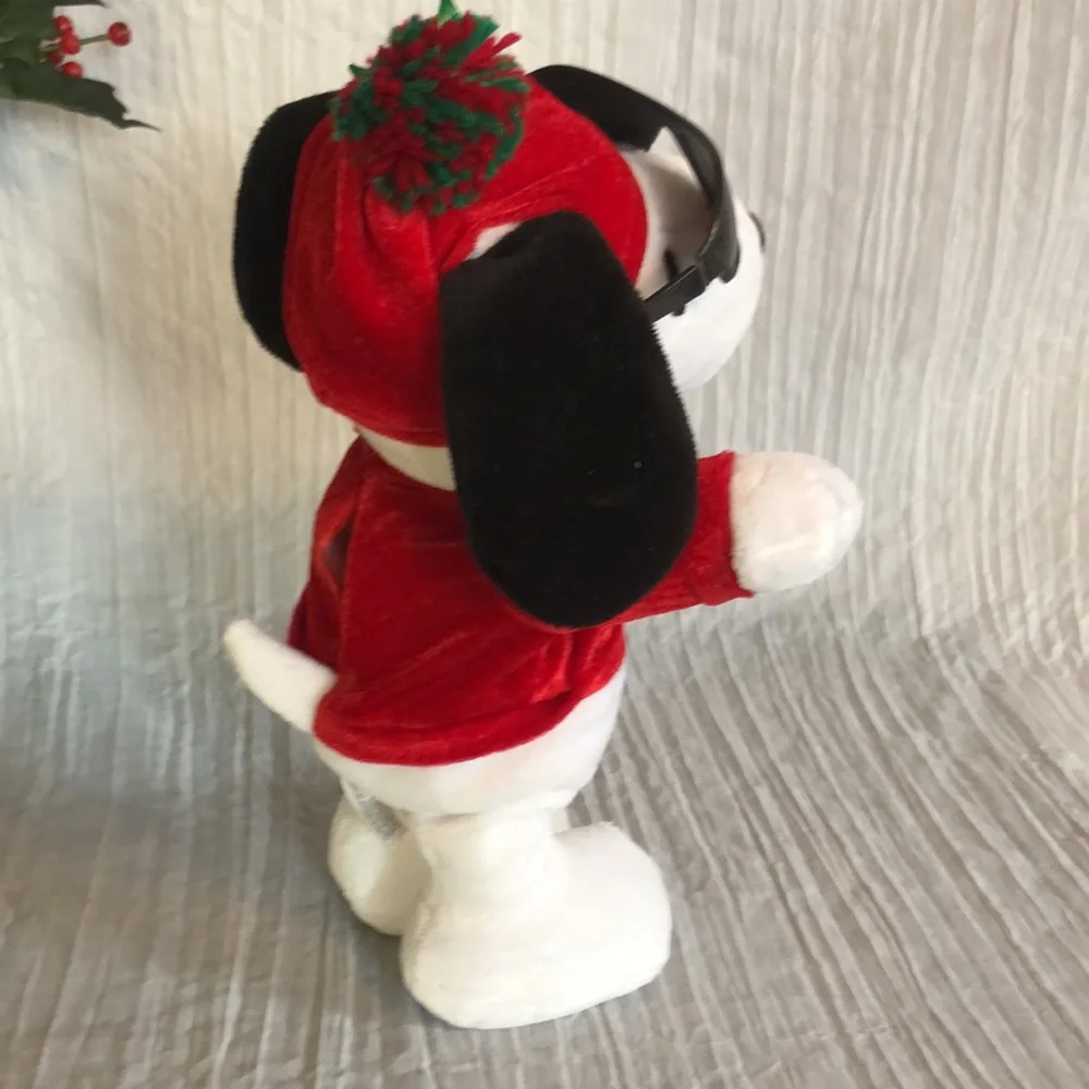 PEANUTS SNOOPY Joe Cool musical large dancing Christmas themed -WORKS!